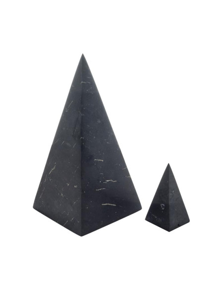 Šungit pyramida jehlan neleštěná 8cm